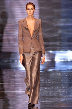 Giorgio Armani S/S 02 Look 34