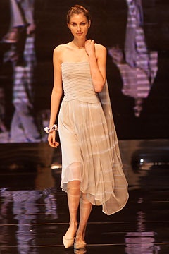 Giorgio Armani S/S 02 Look 45