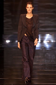 Giorgio Armani S/S 02 Look 62