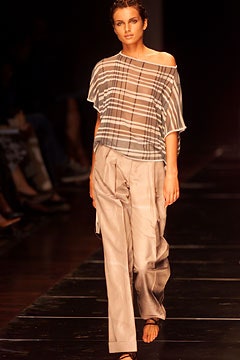 Giorgio Armani S/S 02 Look 71