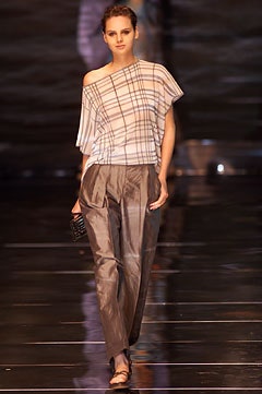 Giorgio Armani S/S 02 Look 72