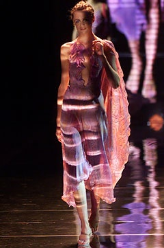 Giorgio Armani S/S 02 Look 103
