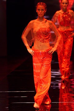 Giorgio Armani S/S 02 Look 138