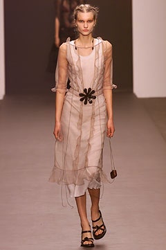 Fendi S/S 02 Look 30