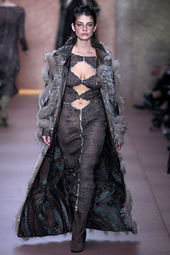 Fendi F/W 02 Look 29