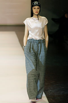 Giorgio Armani F/W 02 Look 4