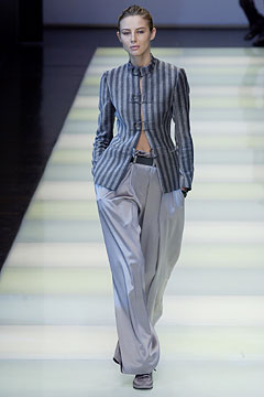 Giorgio Armani F/W 02 Look 8