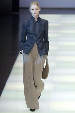 Giorgio Armani F/W 02 Look 12