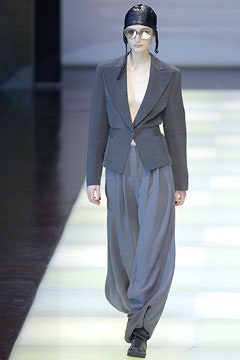 Giorgio Armani F/W 02 Look 22