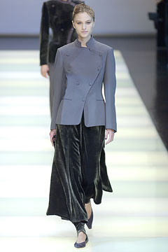 Giorgio Armani F/W 02 Look 26