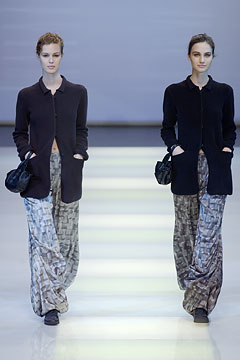 Giorgio Armani F/W 02 Look 28