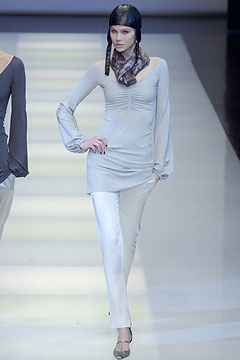 Giorgio Armani F/W 02 Look 30