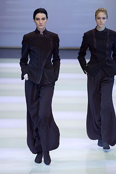 Giorgio Armani F/W 02 Look 39
