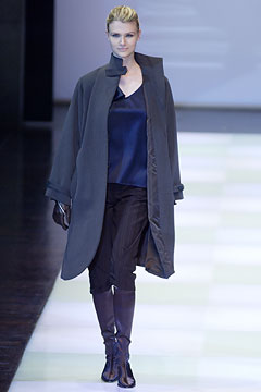 Giorgio Armani F/W 02 Look 45