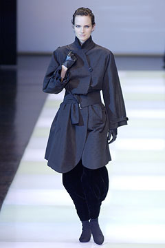 Giorgio Armani F/W 02 Look 62
