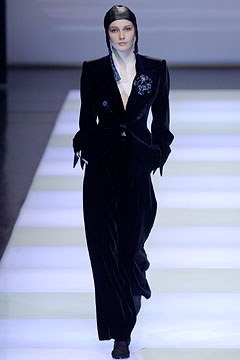 Giorgio Armani F/W 02 Look 97
