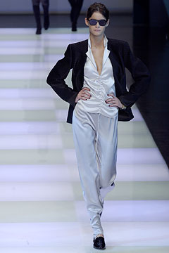 Giorgio Armani F/W 02 Look 108