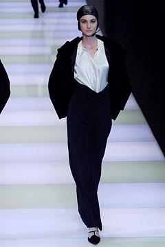 Giorgio Armani F/W 02 Look 111