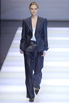 Giorgio Armani F/W 02 Look 113