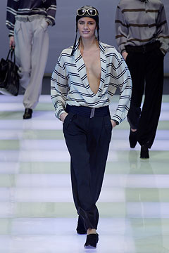 Giorgio Armani F/W 02 Look 122
