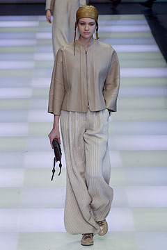 Giorgio Armani F/W 02 Look 129