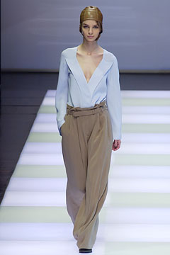Giorgio Armani F/W 02 Look 137