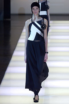 Giorgio Armani F/W 02 Look 158