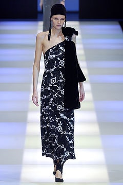 Giorgio Armani F/W 02 Look 175