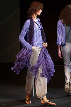 Giorgio Armani S/S 03 Look 28
