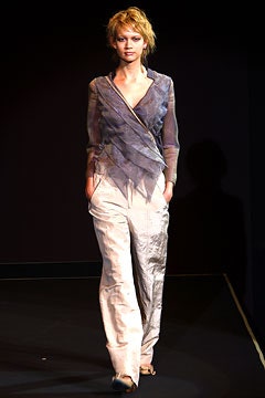 Giorgio Armani S/S 03 Look 33