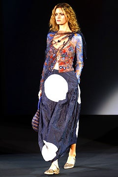 Giorgio Armani S/S 03 Look 81