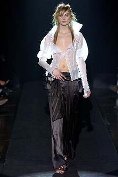 Gianfranco Ferré F/W 03 Look 20
