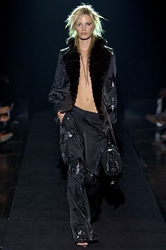 Gianfranco Ferré F/W 03 Look 22