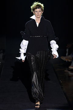 Gianfranco Ferré F/W 03 Look 23