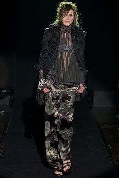 Gianfranco Ferré F/W 03 Look 27