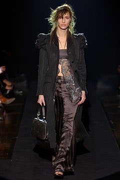 Gianfranco Ferré F/W 03 Look 28