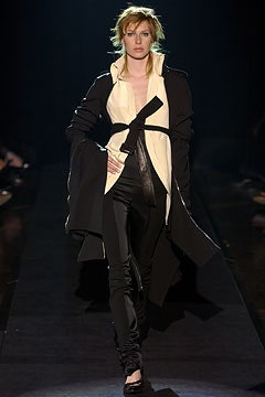 Gianfranco Ferré F/W 03 Look 42