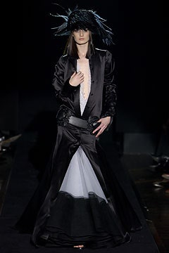 Gianfranco Ferré F/W 03 Look 79