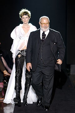 Gianfranco Ferré F/W 03 Look 81