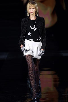 Giorgio Armani F/W 03 Look 11