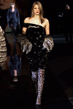 Giorgio Armani F/W 03 Look 15