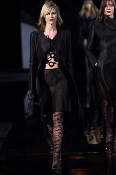 Giorgio Armani F/W 03 Look 22