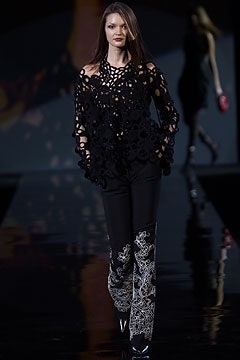 Giorgio Armani F/W 03 Look 36