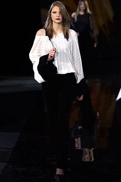 Giorgio Armani F/W 03 Look 59