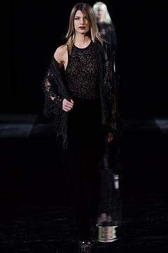 Giorgio Armani F/W 03 Look 60