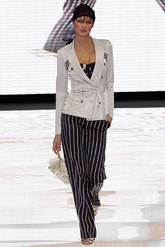 Giorgio Armani S/S 04 Look 25