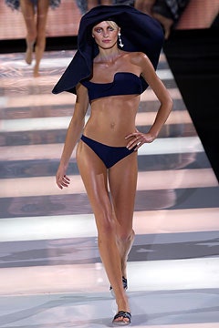 Giorgio Armani S/S 04 Look 98