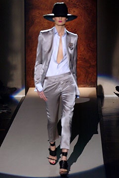 Gianfranco Ferré Spring 2004 Ready-to-Wear