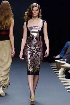 Giles Deacon F/W 04 Look 30