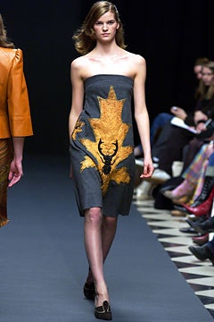 Giles Deacon F/W 04 Look 38